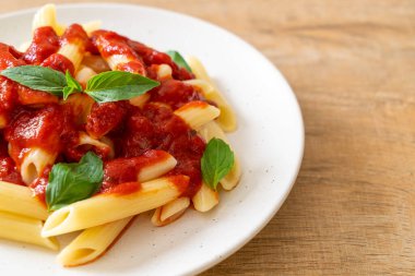 Domates soslu makarna İtalyan usulü.