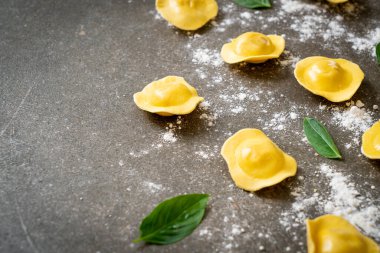 Geleneksel İtalyan mantısı - İtalyan yemeği tarzı