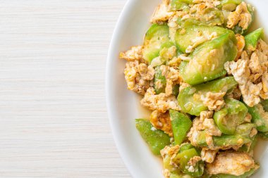 Yumurtayla Kızarmış Açı Kabağı Sağlıklı Yemek Stili