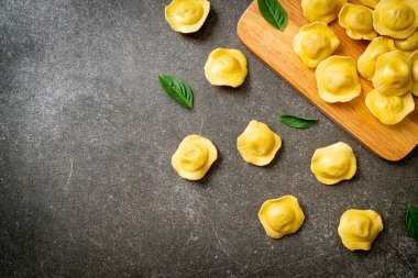 Geleneksel İtalyan mantısı - İtalyan yemeği tarzı