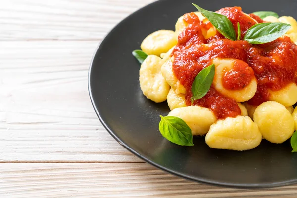 Nhoque Molho Tomate Com Queijo Estilo Comida Italiana — Fotografia de Stock