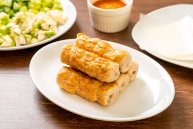 Vietnam domuz köftesi ve sebze paketleri (Nam-Neaung veya Nham Due) - Vietnam geleneksel yemek kültürü