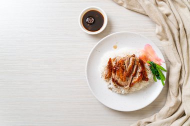 Pirinçli ızgara ördek.