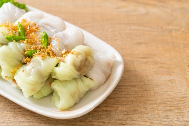 ( Kow Griep Pag Mor) Domuz buğulama pirinç paketleri ya da pilav kabuklu börekler