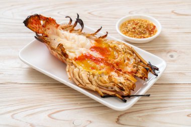 Izgara Taze Dev Nehir Karidesi Baharatlı Deniz Ürünleri Soslu