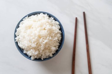 Tayland yaseminli beyaz pirinç kasesi.