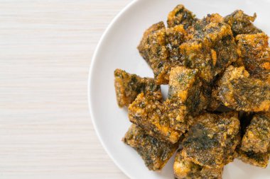 Kızarmış Çin soğanlı börek, Asya usulü.