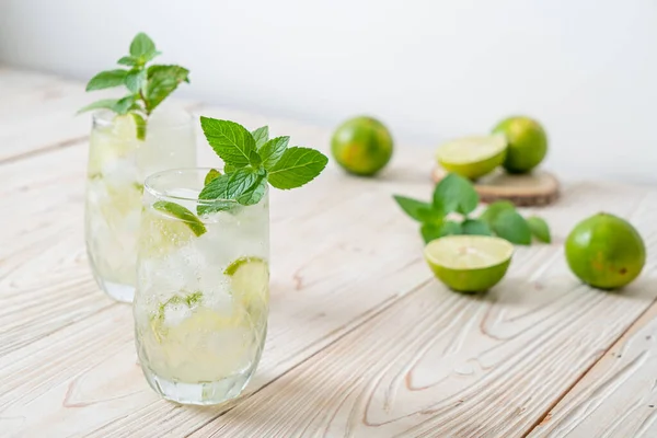 Soda Lima Helada Con Menta Bebida Refrescante — Foto de Stock