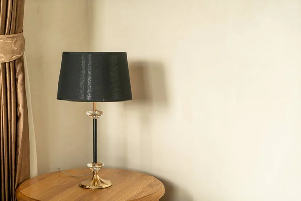Krásná Lampa Dekorace Dřevěném Stole — Stock fotografie