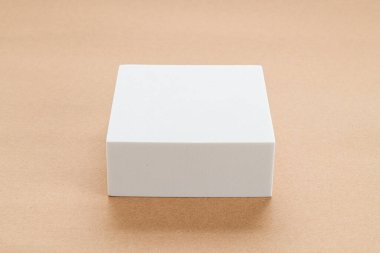 Geometri tıraş beyaz blok