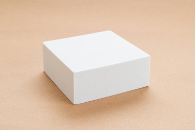 Geometri tıraş beyaz blok