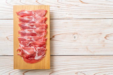 taze doğranmış domuz eti.
