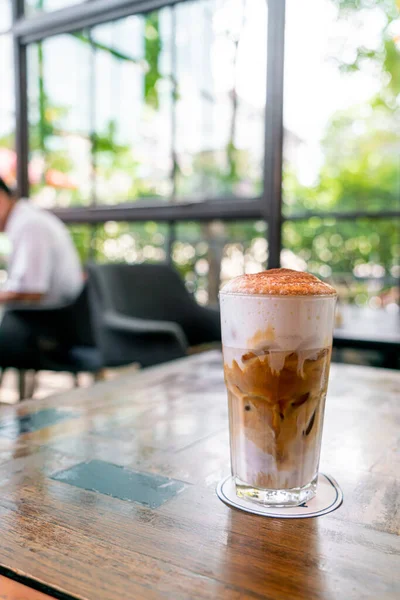 アイスカプチーノコーヒーコーヒーショップカフェレストラン — ストック写真