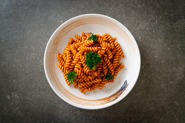 Spiraal Spirali Pasta Met Tomatensaus Peterselie Italiaanse Keuken — Stockfoto