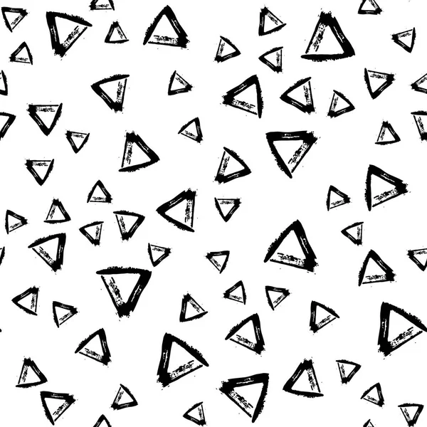 Vektör Dikişsiz desen fırça çizgileri ve üçgen. Beyaz arka planda siyah renk. Grange doku çizim. Mürekkep geometrik öğeleri. Moda modern tarzı. Kumaş zemin süsleme yazdır tekrar — Stok Vektör