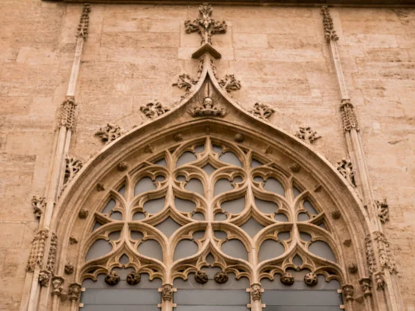 gül pencere Gotik bir pencerenin ipek Market Valencia, İspanya