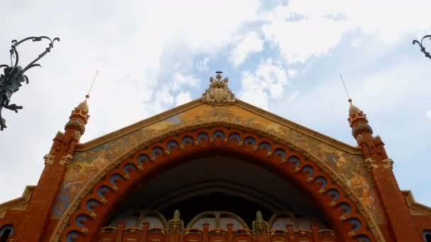 Фронтальний вид Меркадо де колон у Валенсії, Іспанія — стокове відео