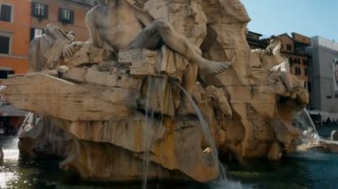 Gian Lorenzo Bernini, Piazza Navona, Rio della Plata Roma dört ırmak Çeşmesi