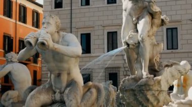 Gian Lorenzo Bernini, Piazza Navona, Rio della Plata Roma dört ırmak Çeşmesi
