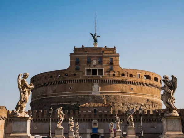 Вид на Кастель Сан Анджело в Риме, Италия — стоковое фото