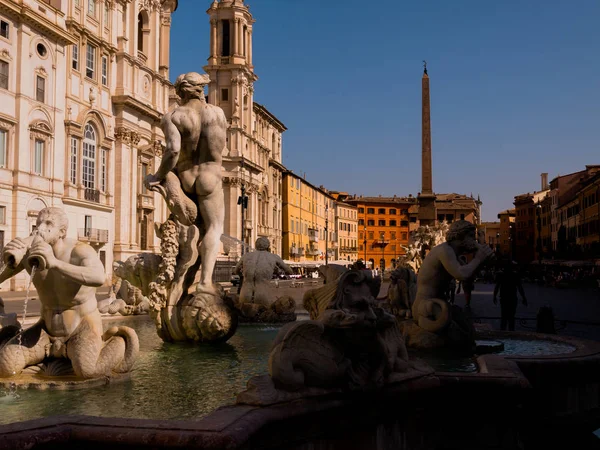 Gian Lorenzo Bernini, Piazza Navona, fontän av fyra floder, Rio della Plata i Rom — Stockfoto