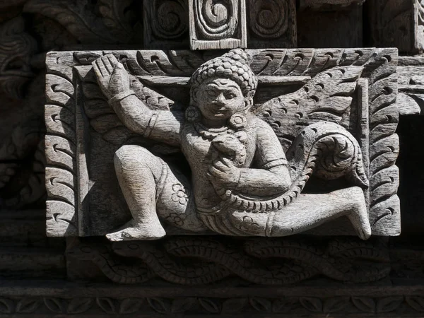 Tibet sunak ahşap Brunico Reinhold Messner müze oyma