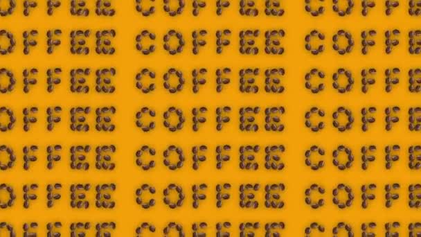 Анимированный узор с кофейными зернами, которые образуют слово COFFEE, идеально подходит для представления темы завтрака — стоковое видео