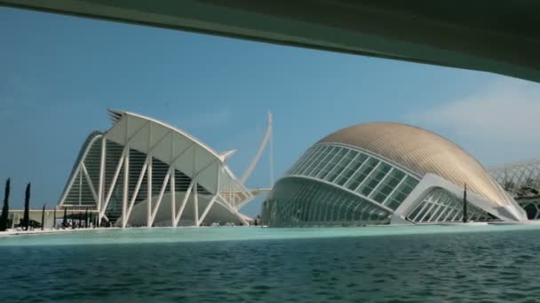 Vista frontal de la fantástica ciudad de la ciencia y el arte de Valencia, España — Vídeos de Stock