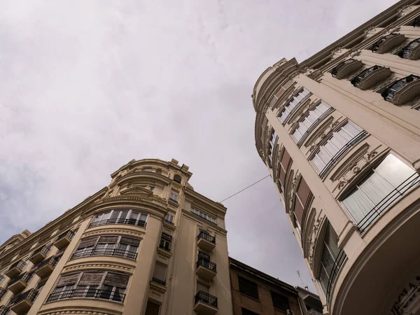 Palacios muy bonitos en Valencia ciudad, España — Foto de Stock