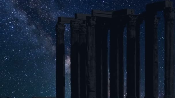 Detalle columnas Acrópolis lapso de tiempo en la noche con estrellas — Vídeos de Stock