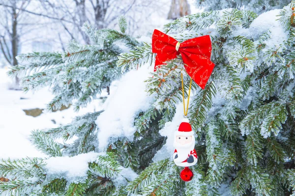 Santa Claus Snowman Background Snow Covered Fir Branches Season Greeting — Stock Photo, Image