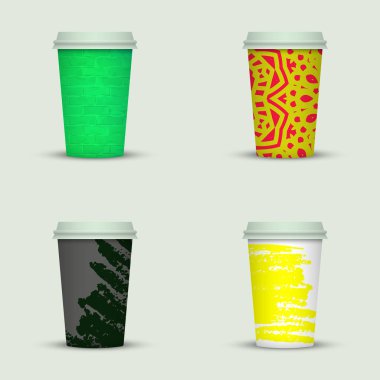 Suluboya kümesi kahve bardakları götürün.