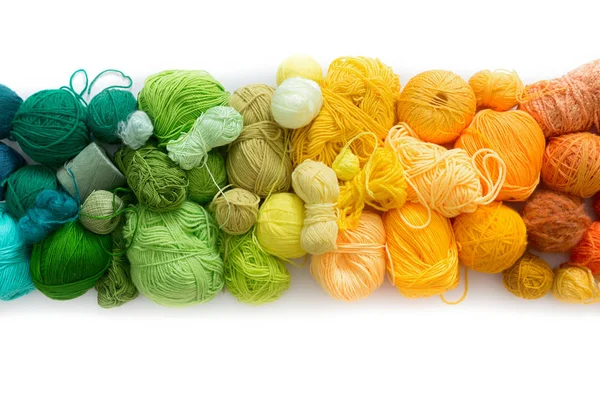 Bolas Coloridas Fios Agulhas Tricô Fios Malha — Fotografia de Stock