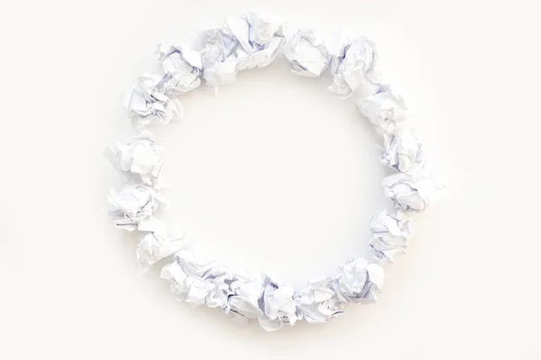Σωρό Των Τσαλακωμένο Χαρτί Λευκό Φόντο — Φωτογραφία Αρχείου