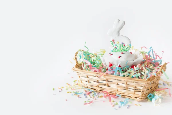 Russisch Orthodoxes Osterfest Weißer Und Rosa Hintergrund Osterkuchen Osterhase Bunte — Stockfoto