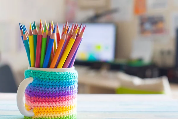 Colored Pencils Pencil Case Workspace Workshop Background — Stock Photo, Image
