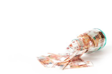 Para bankada depolamanın Rus yolu. Birçok kuş gagası-in beş bin.