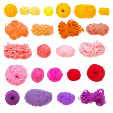 Farklı renkteki yün iplikler. İzole.