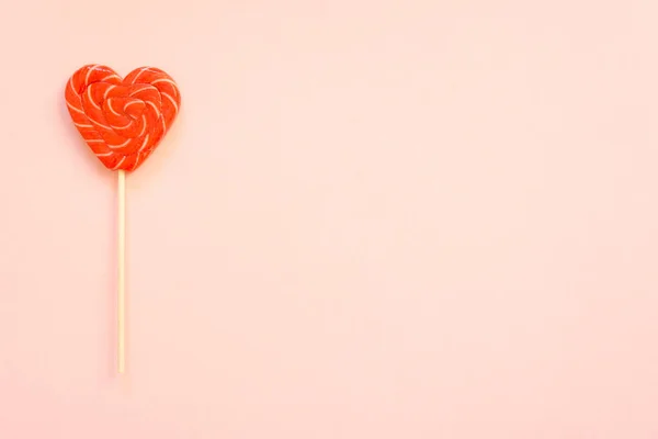 Červené Růžové Lízátko Cukroví Podobě Srdce — Stock fotografie
