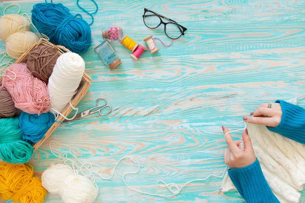 Wollen Gebreide Stof Uit Garen Turquoise Oude Leeftijd Nieuwe Achtergrond — Stockfoto