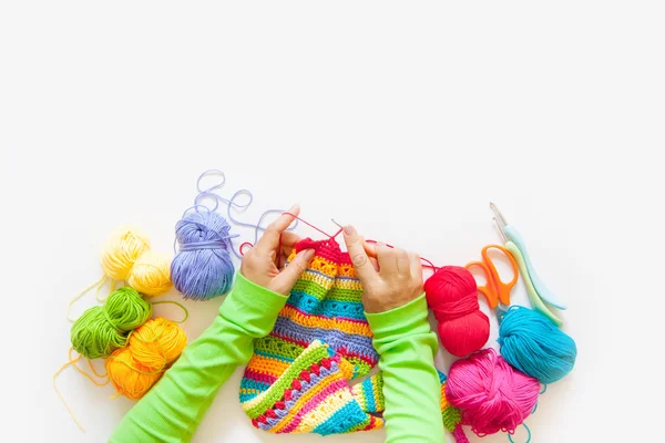 여자의 취미입니다 바느질 Crocheting 뜨개질입니다 여자의 여가의 — 스톡 사진