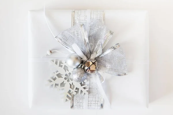 Christmas Presents Gift Box White Background Bokeh — Stock Photo, Image