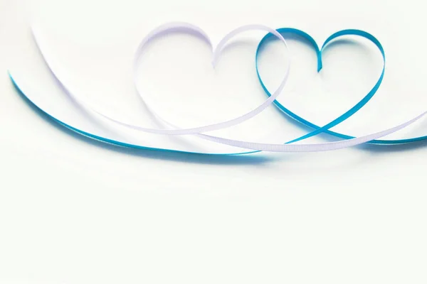 Cartão Dia Valentim Coração Feito Fita Fundo Branco — Fotografia de Stock