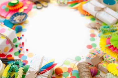 Ev yapımı craft. El sanatları için renkli malzemeler. Kadınlar ilgi alanları.