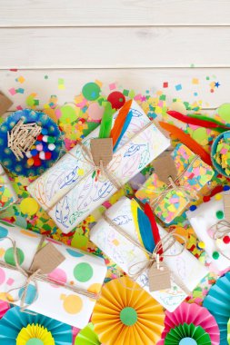 Ev yapımı craft. El sanatları için renkli malzemeler. Kadınlar ilgi alanları.