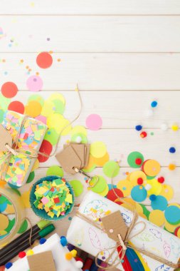 Ev yapımı craft. El sanatları için renkli malzemeler. Kadınlar ilgi alanları.