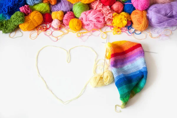 Gekleurde Bollen Garen Zicht Van Bovenaf Regenboog Kleuren Alle Kleuren — Stockfoto