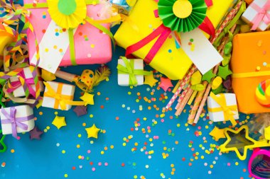 Doğum günü, yeni yıl, parti ve karnaval için şenlikli dekor.