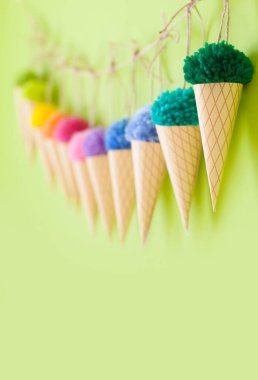 Dondurma koni Garland. Kağıt el sanatları. 