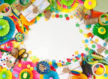 Ev yapımı craft. El sanatları için renkli malzemeler. Kadınlar ilgi alanları.